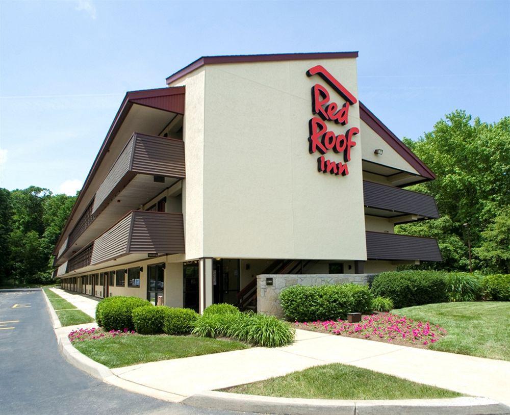 Red Roof Inn & Suites Cleveland - Елирия Екстериор снимка